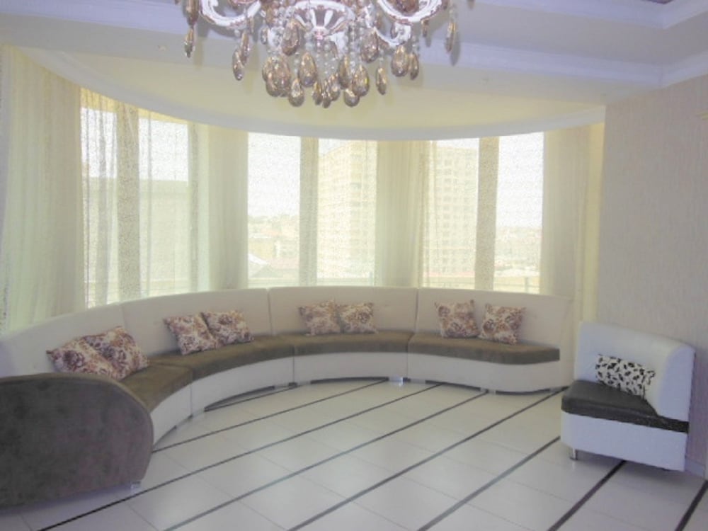 Great Triplex Villa