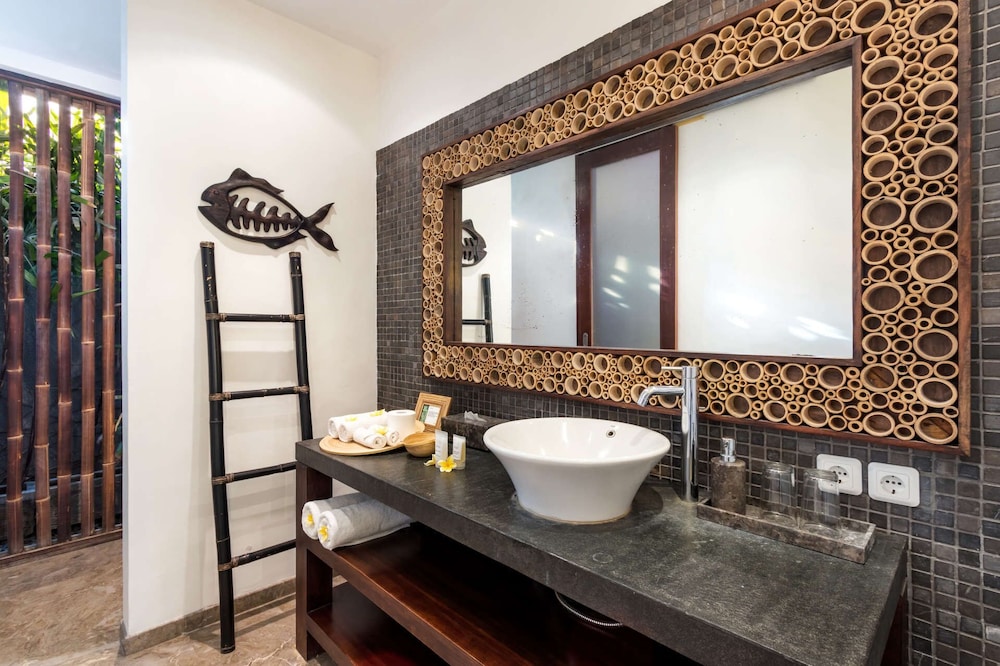 Beautiful Villa With Private Pool, Bali Villa 2011 view 5