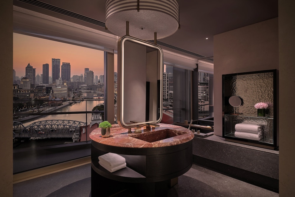 Regent Shanghai on the Bund 43