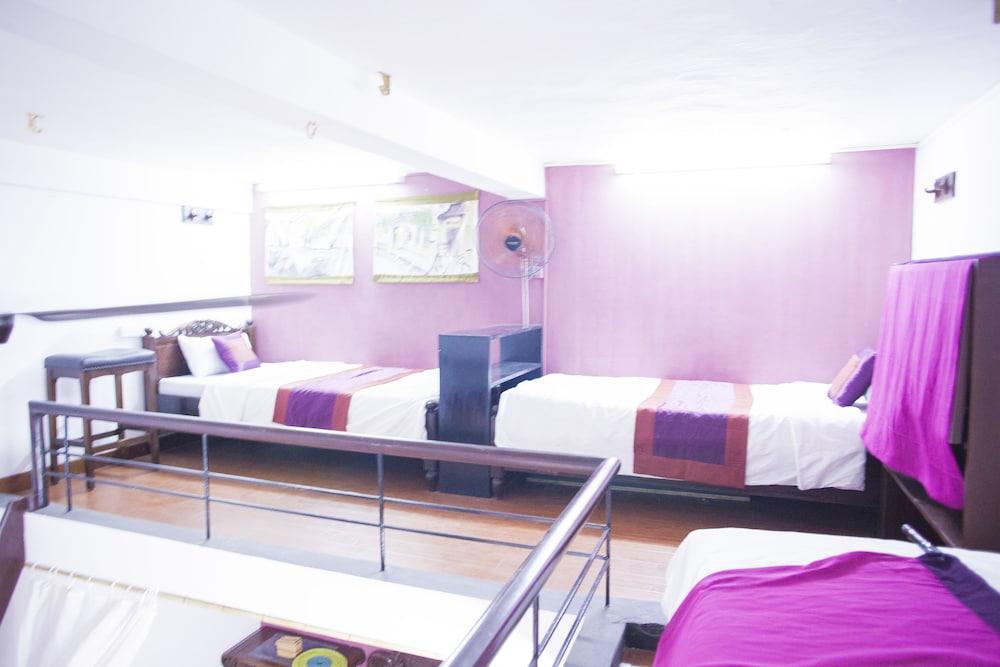 NQ Vintage House