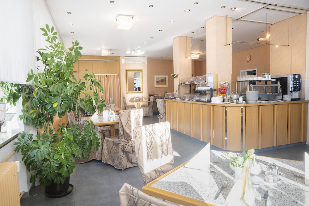 Stuttgart Vacations - Hotel Hansa - Property Image 6