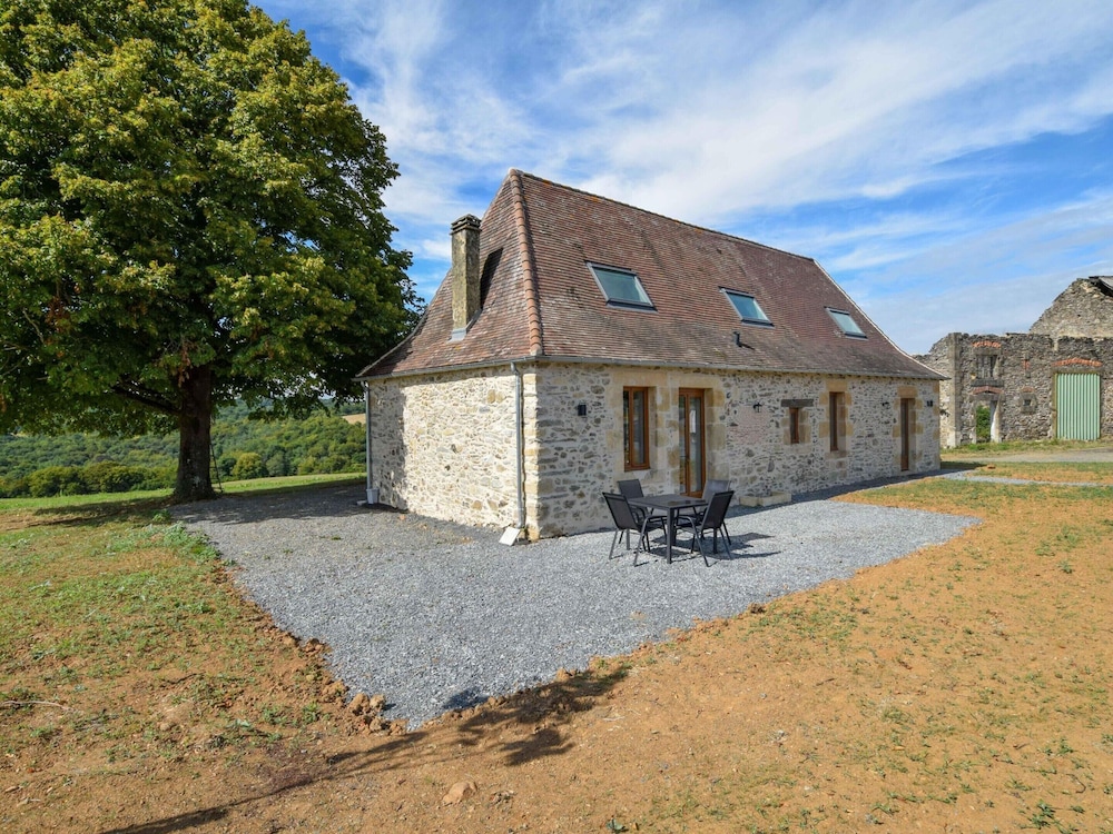Stylish Villa on Historic Estate photo 4