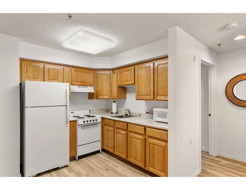 Highland Estates Condotel
