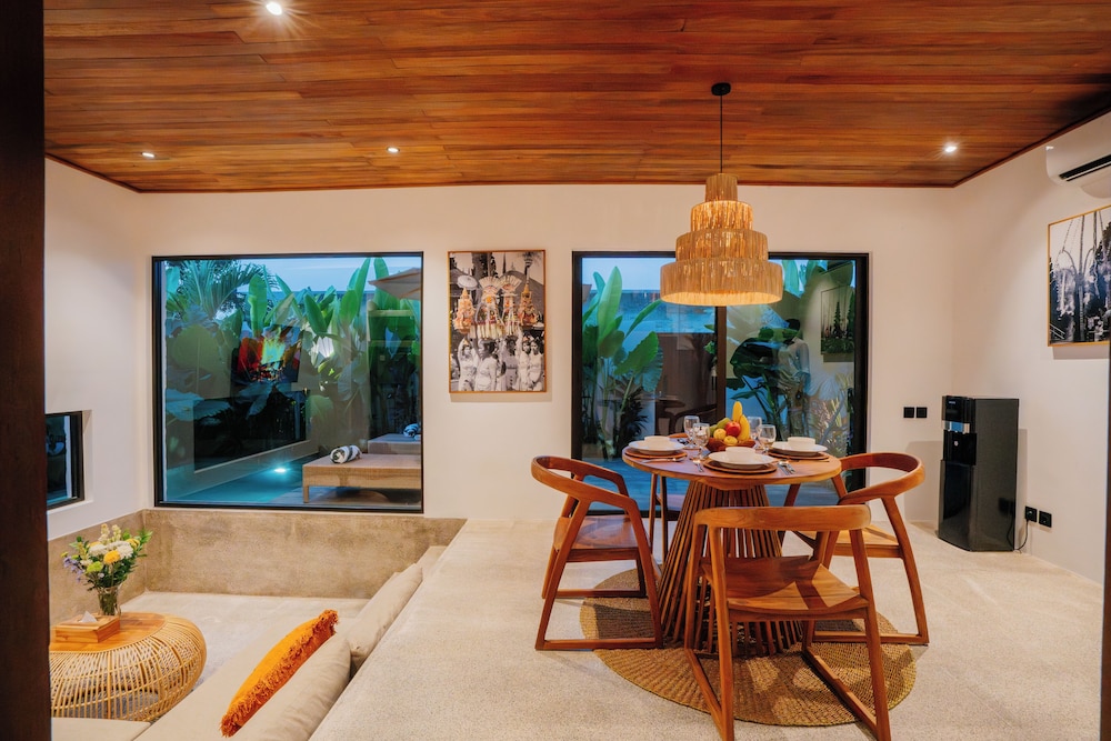 The Reef Villas