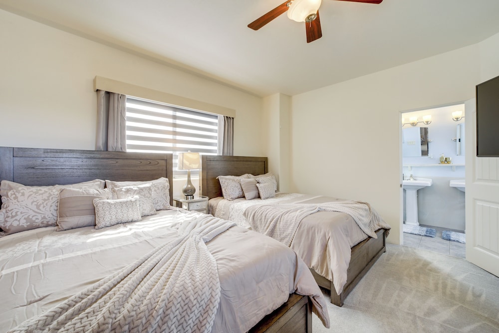 Thunder Mtn Views: Walkable Home in West Sedona!