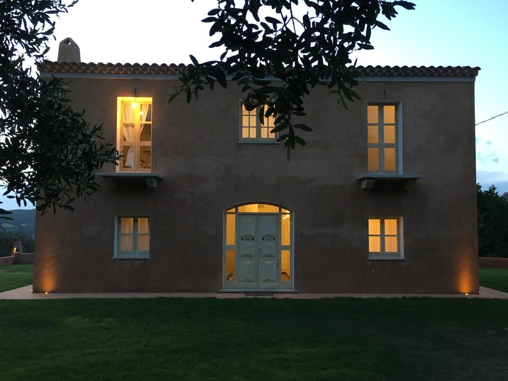 Agriturismo Monti di Jogliu