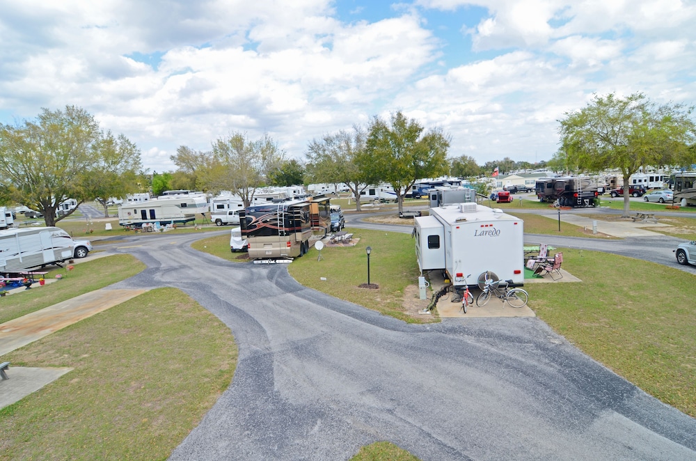 Lake Magic RV Resort