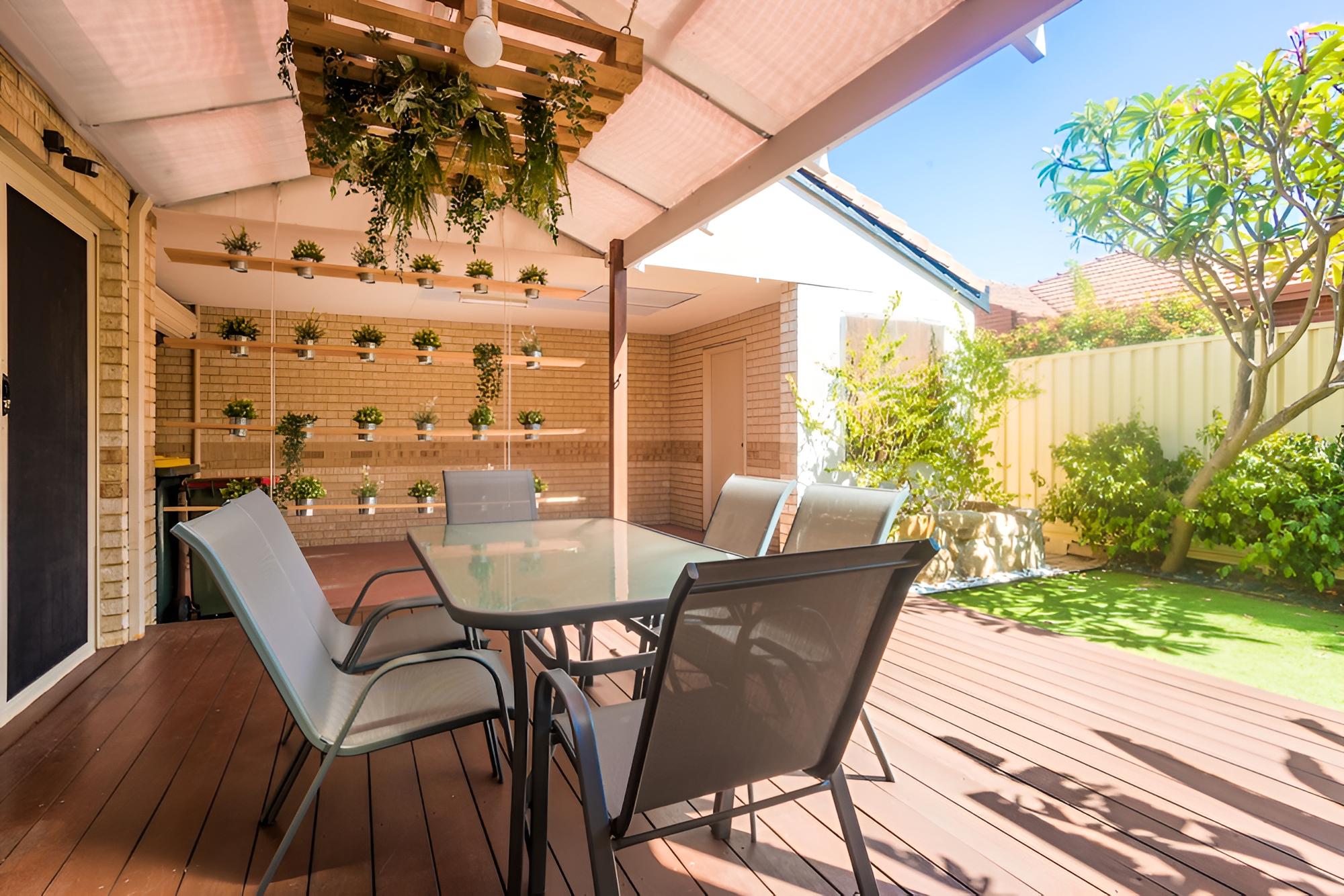 Comfortable 3 BDR Family Home With Patio