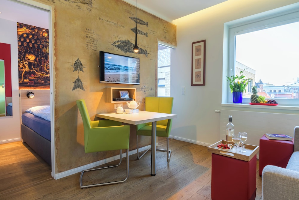 ney.land apartments