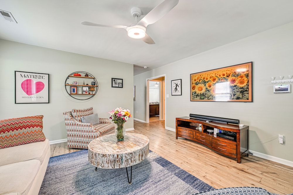 < 1 Mi to River & Downtown Belmont: Cozy Cottage