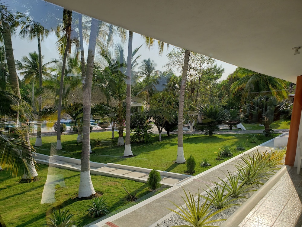 Hotel & Club Campestre Altos Paraiso