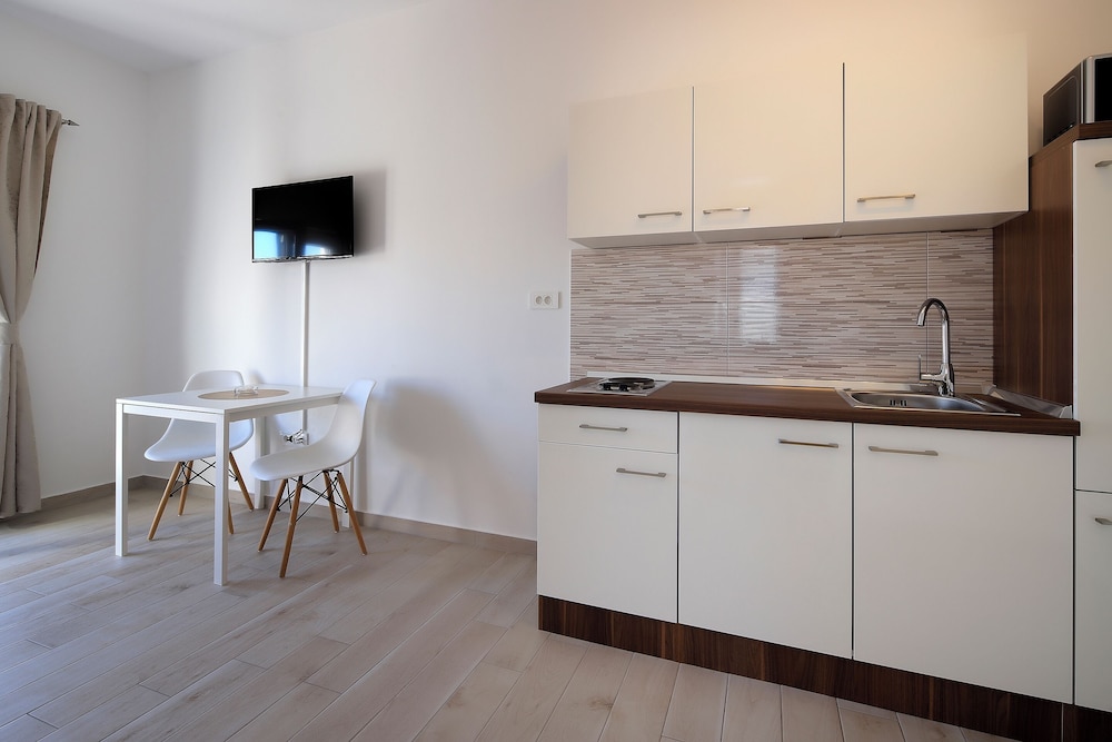 Apartments Lola view 2