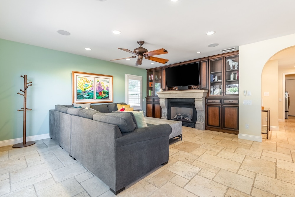San Diego Vacations - Luxury San Diego House: Beach, Pool Pet-friendly by Redawning - Property Image 13