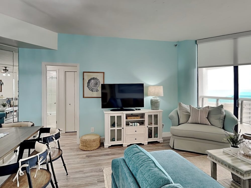 Surfside #1610 by Southern Vacation Rentals