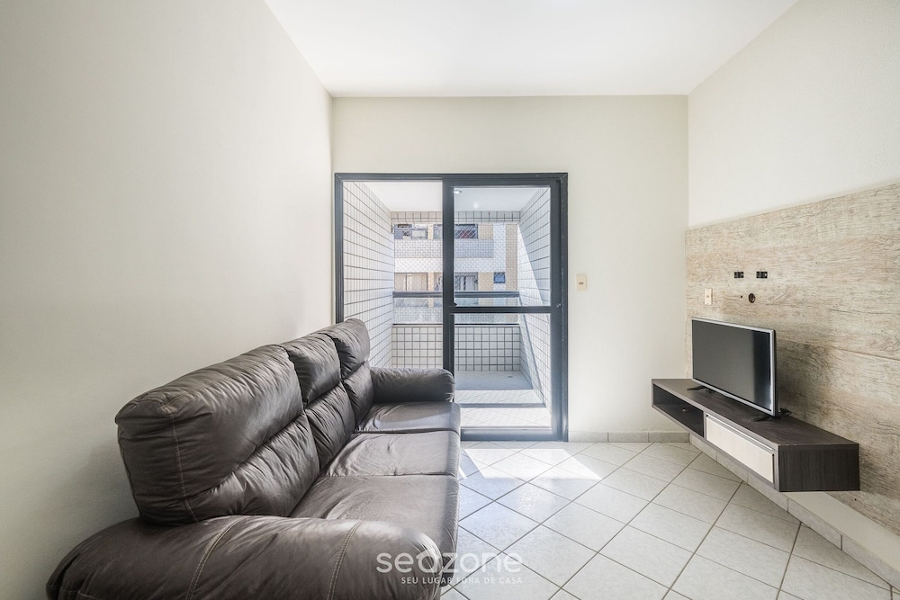 Comfort and Sophistication Just Steps From Praia do Morro - DBH