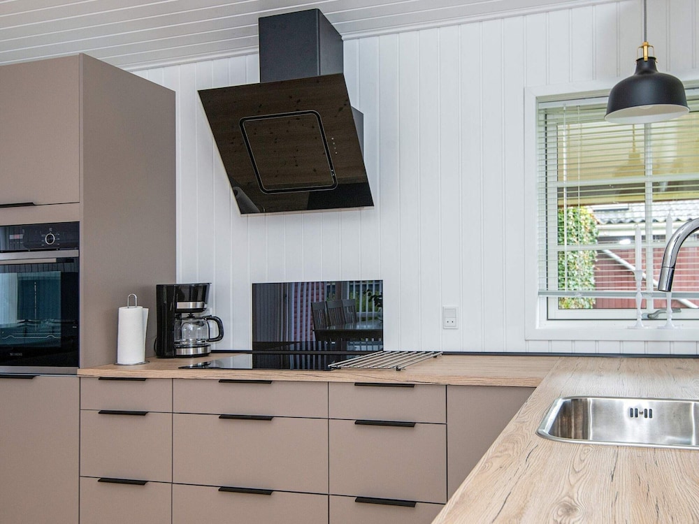 Renovated Beach House - By Traum Ferienwohnungen view 5