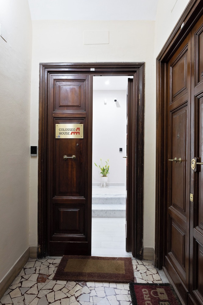 Colosseo House