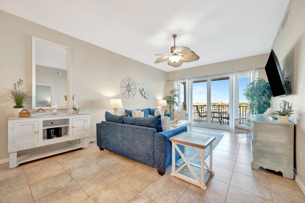 Harborview Grande Condominium