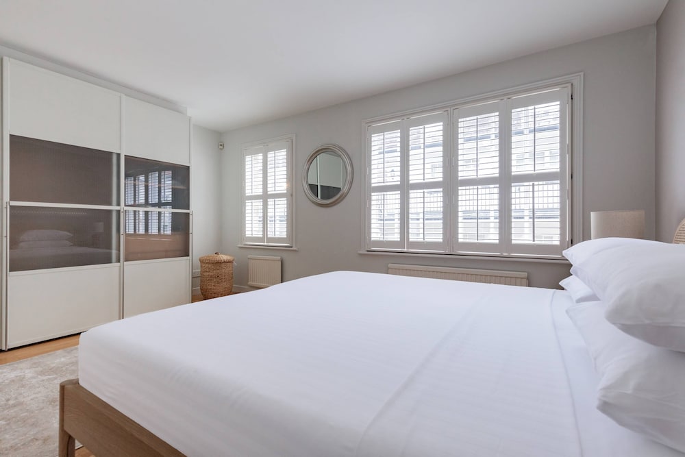 Canning Place Mews by Onefinestay