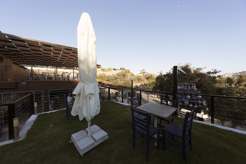 Metin's Gumusluk - Image 25