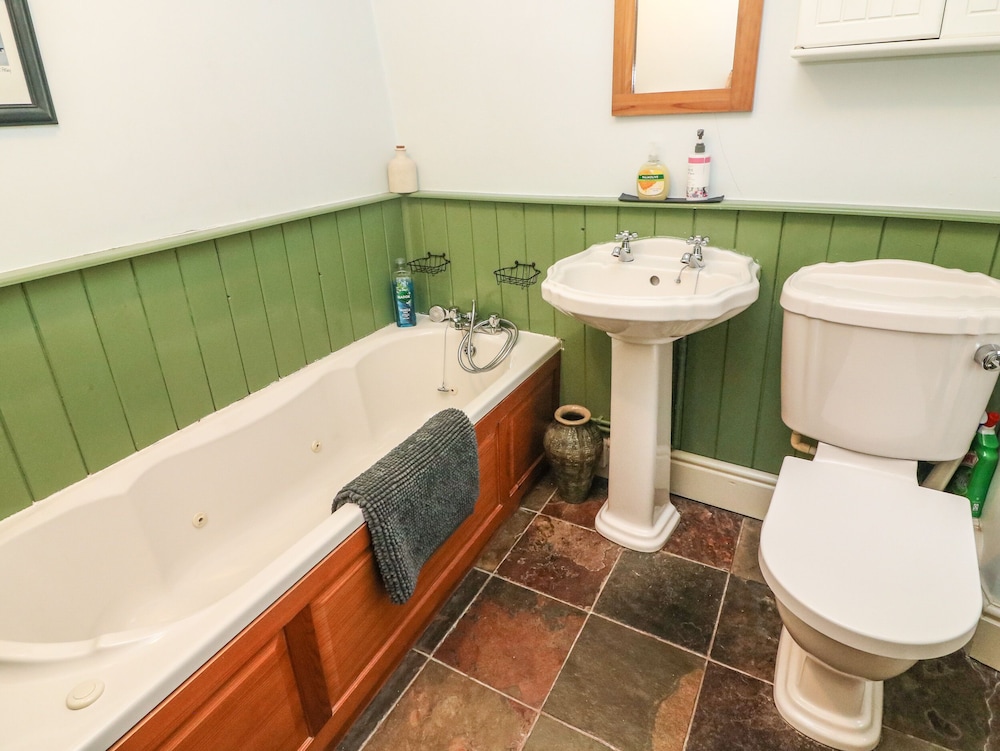 Pauls Fold Holiday Cottage