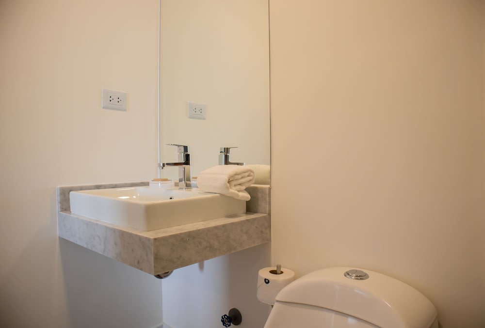 w Trendy 2BR Apartment w Pool in Barranco