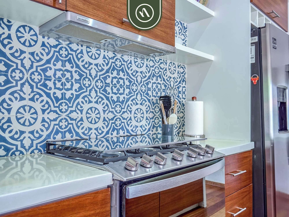 Ecofriendly 2BR Condo - Private Jacuzzi - Rooftop