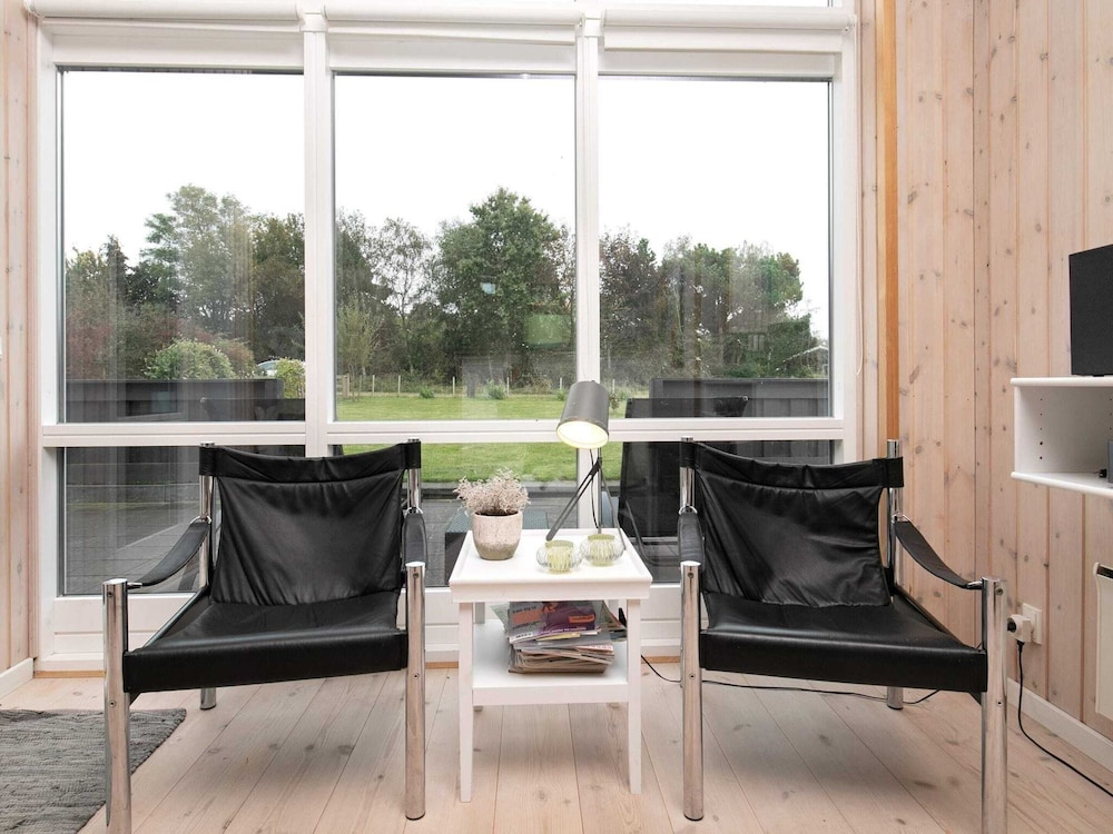 6 Person Holiday Home in Humble view 4