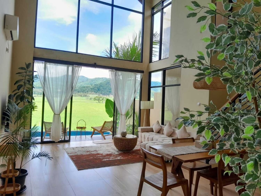 Kembang Menoreh Villa