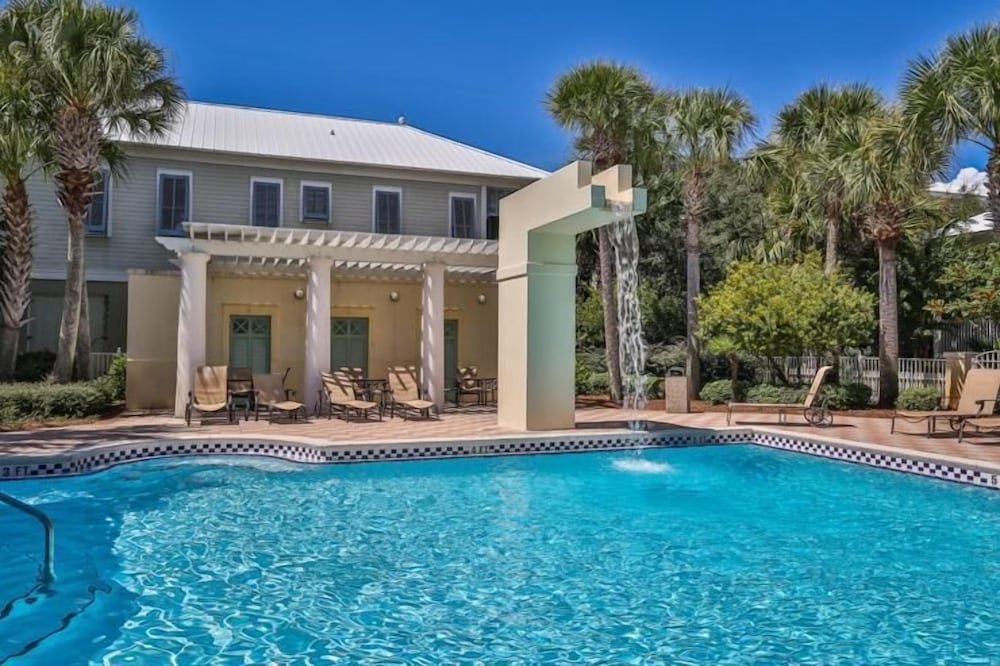 Ventanas al Paraiso 5 Bedroom Holiday Home by Five Star Properties