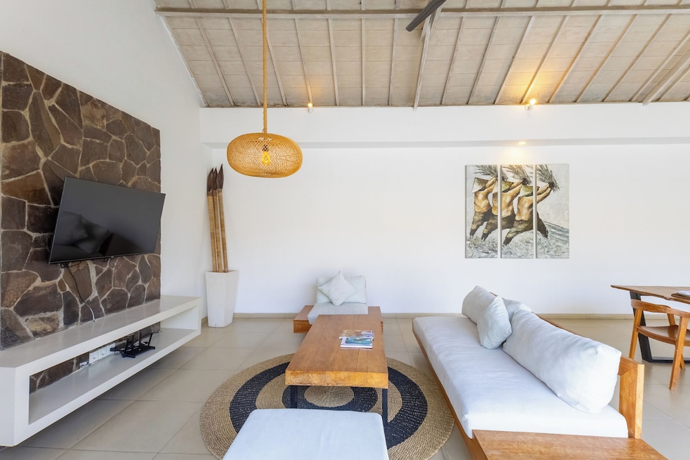 Villa Anakula 3 by Pertama Management