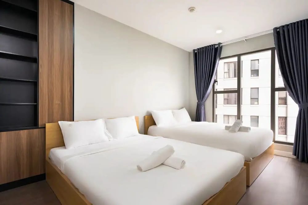Prestige Saigon Royal - Modern Apartment