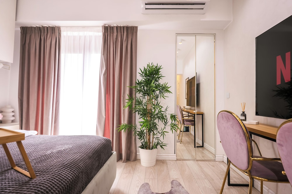 Aiastay Bucharest River Apartments