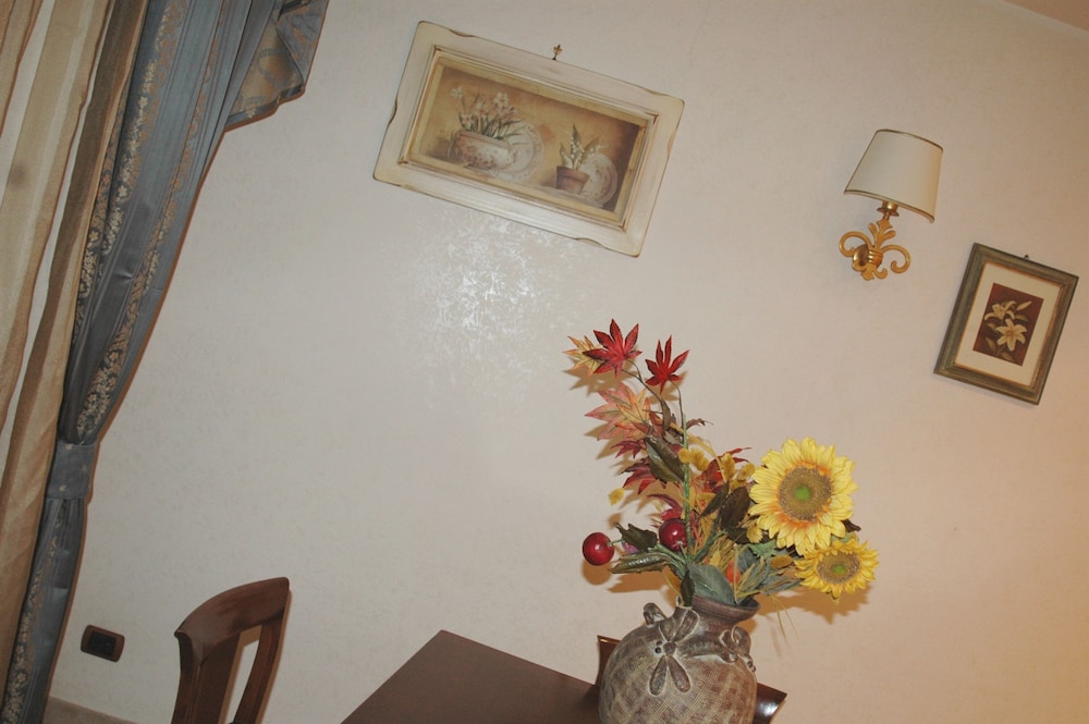 Roma Chic House - Luxury House 4 People - With 2 Bedrooms 2 Bathrooms