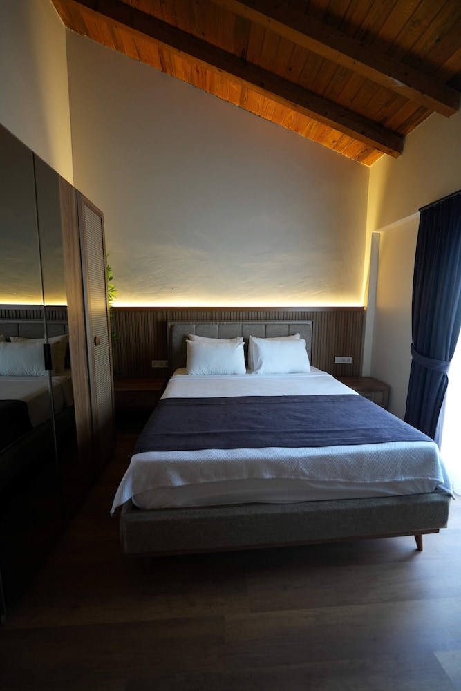 Azure Alaçatı - Image 21