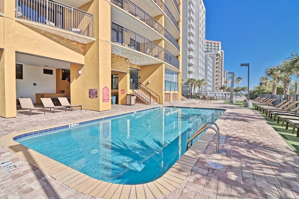 Anderson Ocean Club 914 1 Bedroom Condo