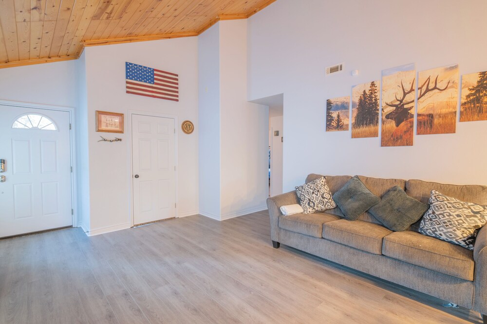 Brown Bear Lodge