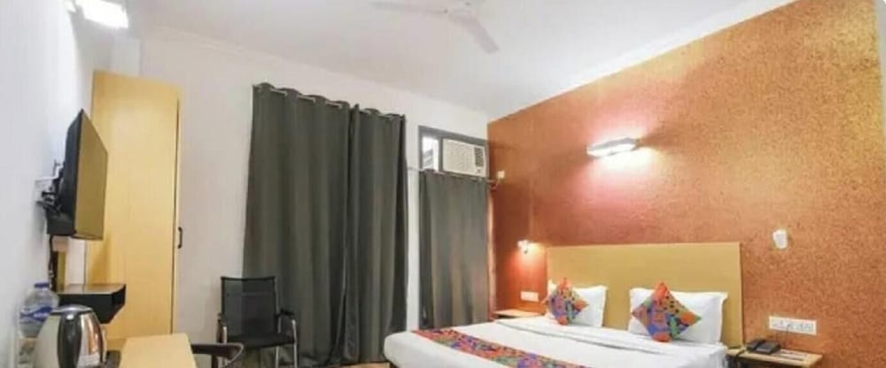 royal saprk inn03