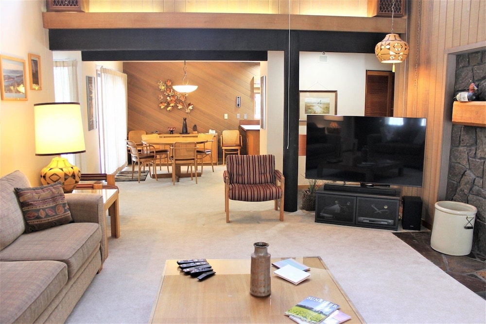 Meadow House 58 2 Bedroom Home