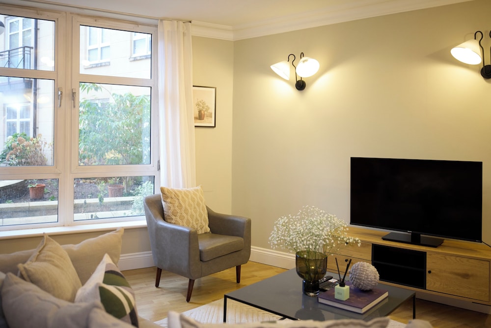Lapwing Court Retreat