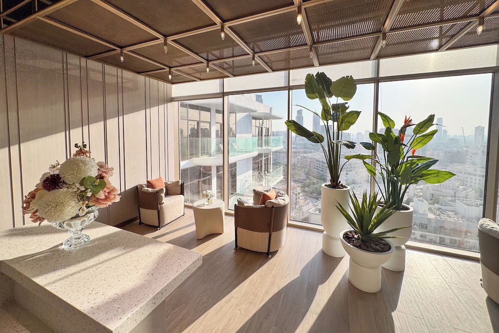 PVH - Sleek 1BR - Pearl House 1
