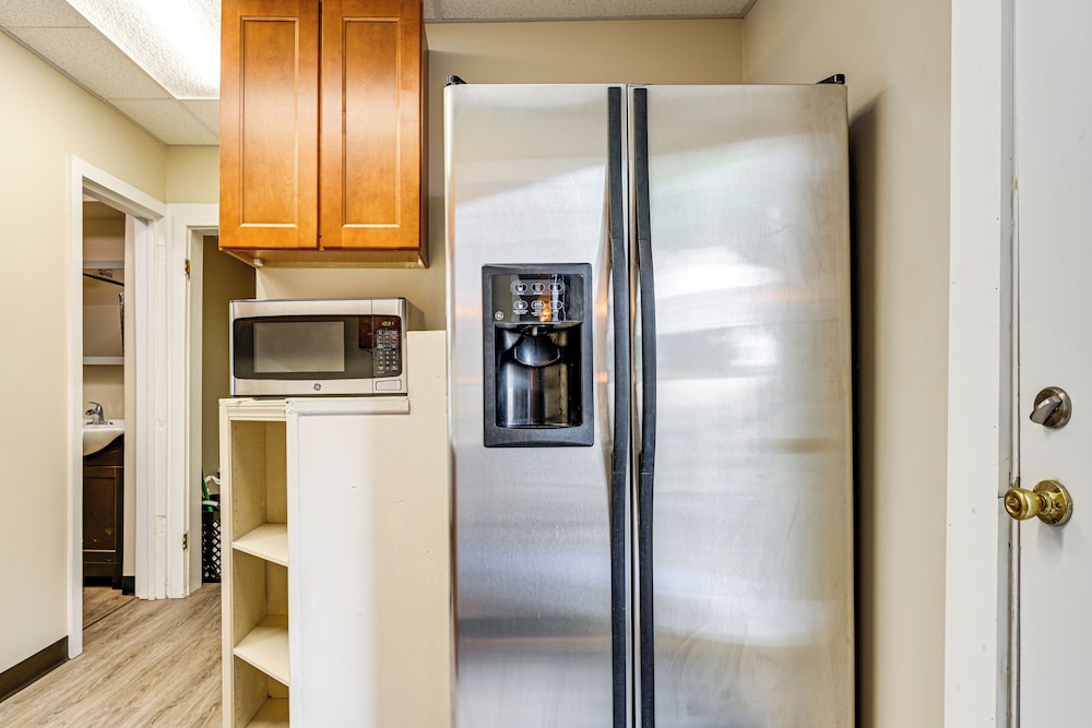 Near Cayuga Wine Trail: Family Retreat w/ Yard!