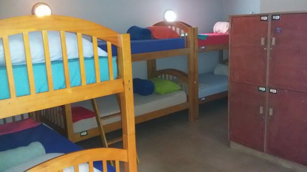Los Mostros Hostel