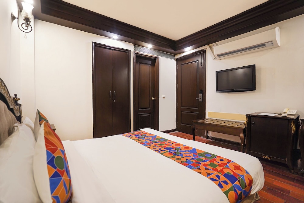 Fabhotel Nfc Royale