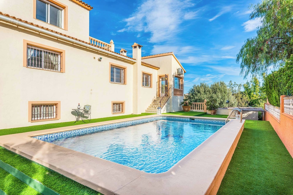 Villa Ricardo