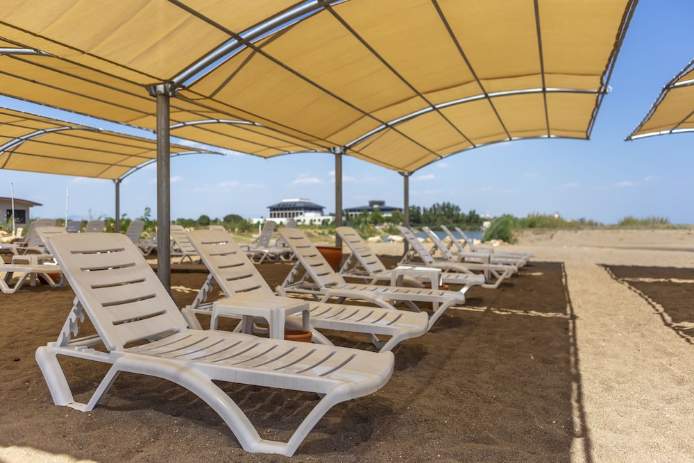 Zeyda Lara Hotel