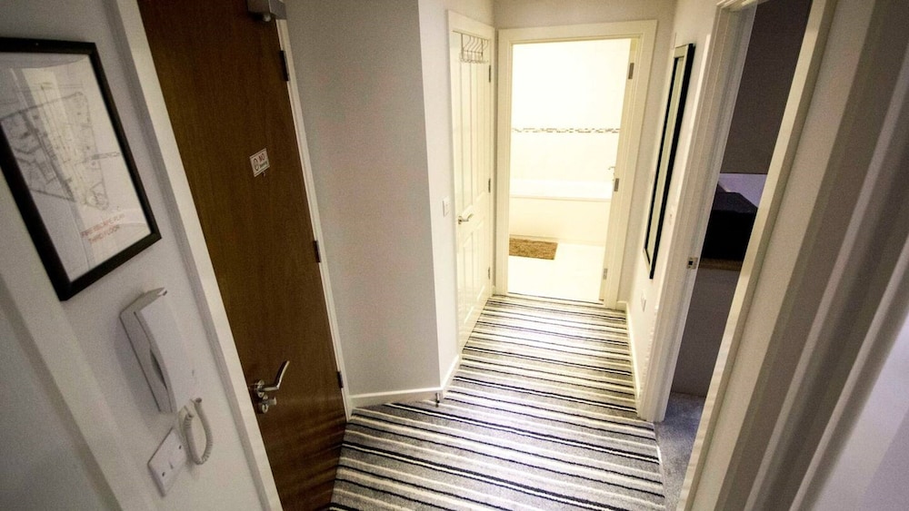 Stayzo - Executive City Centre Apartment 2