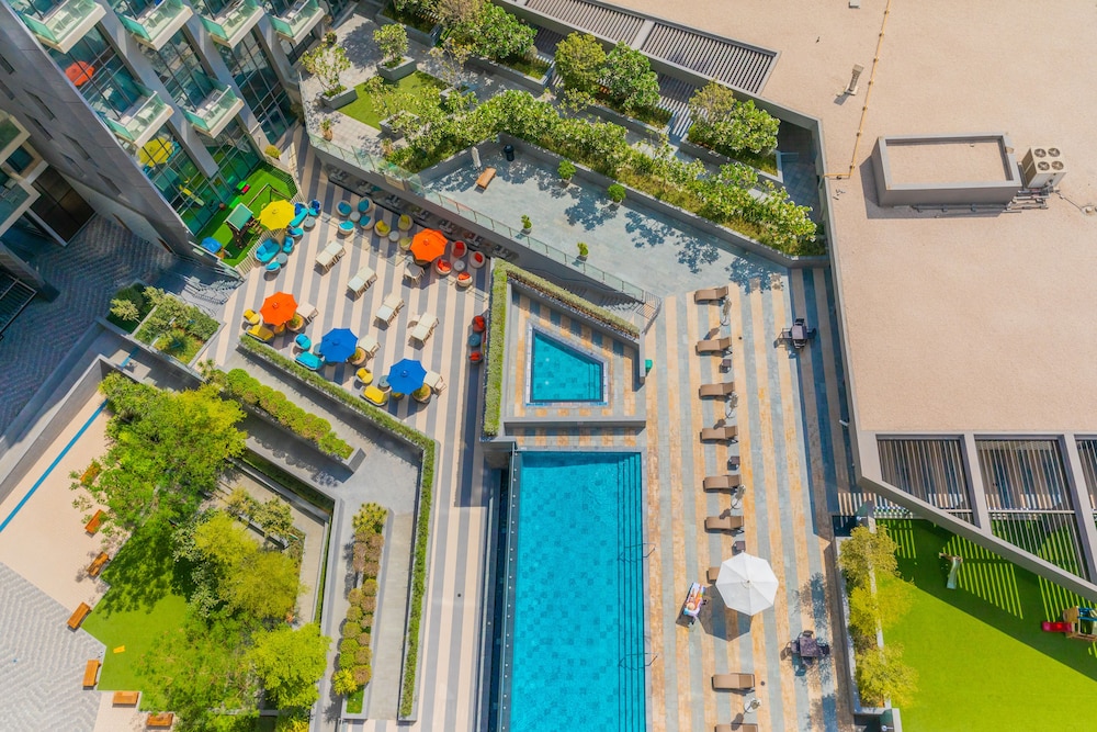 EDEN'S Homes & Villas - Millennium Atria Residences