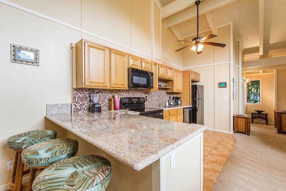 Mauna Kai by VRHost view 3