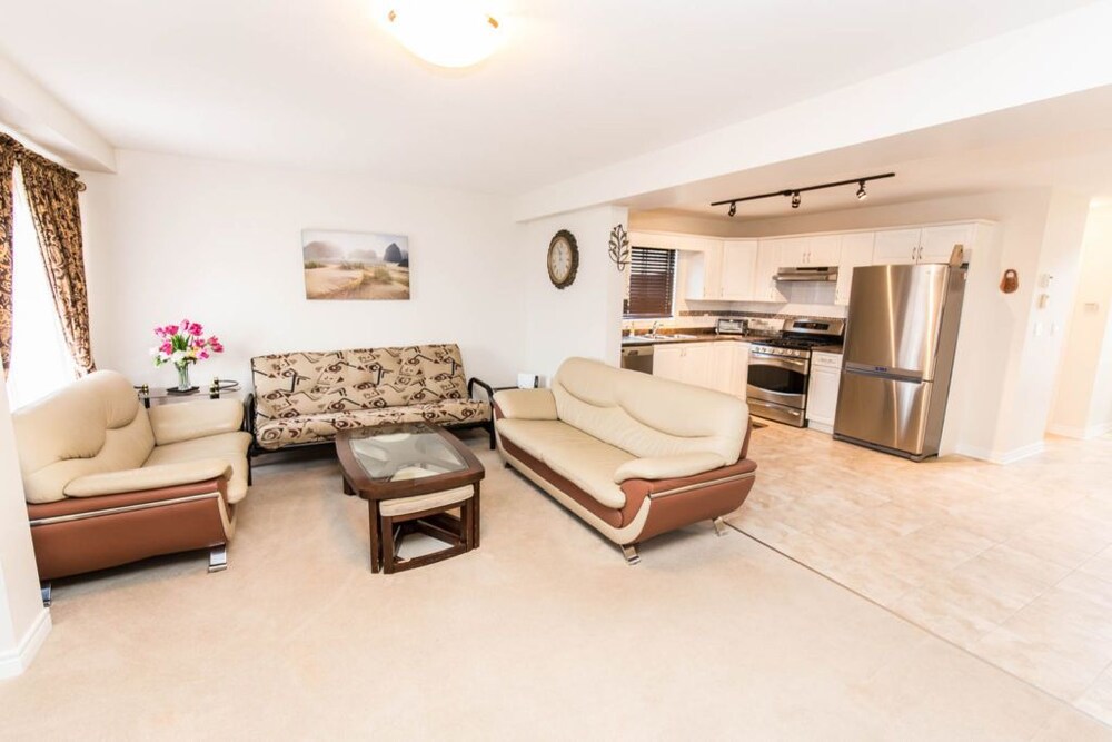 Fallsview Family Home